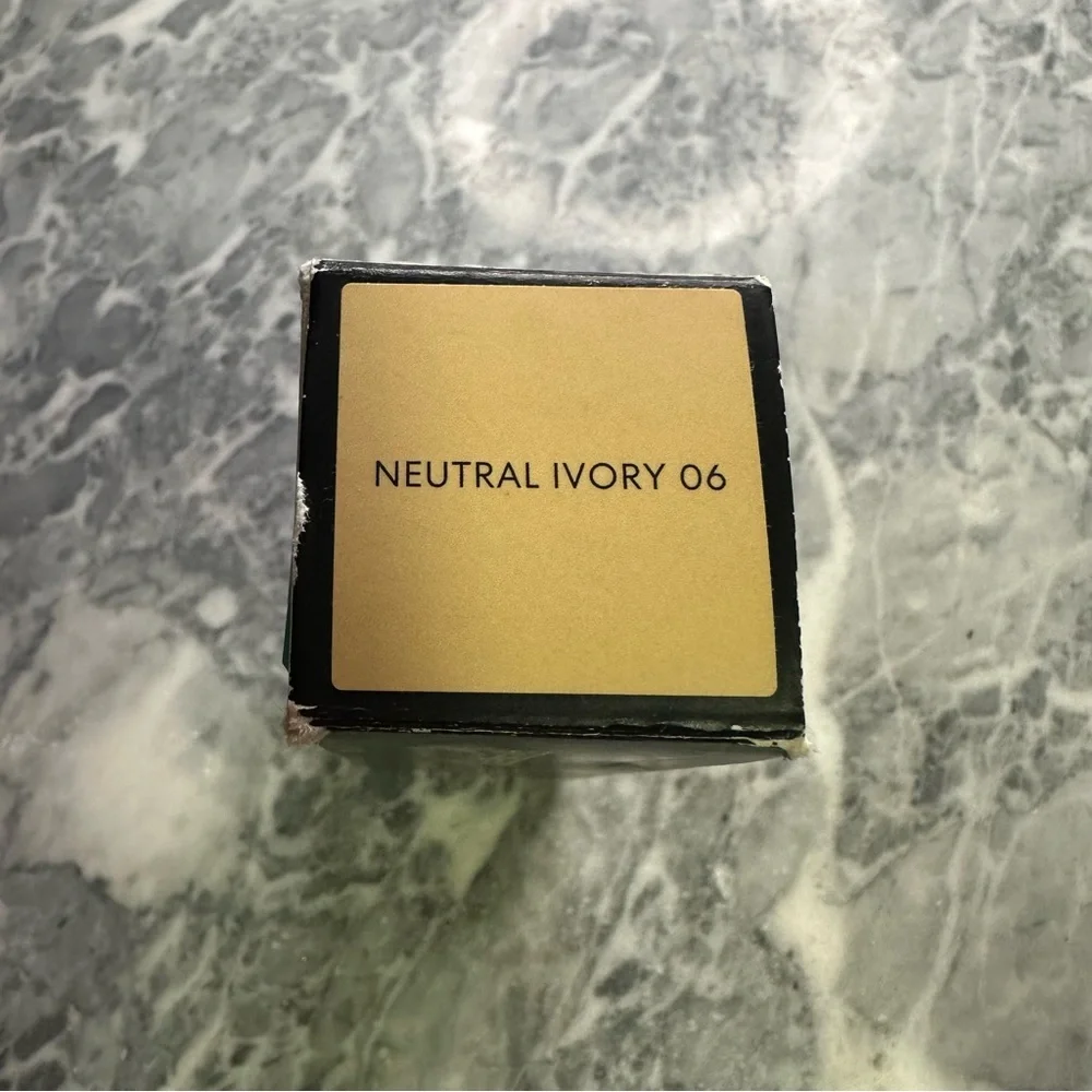 BareMinerals‎ Original Liquid Foundation Neutral Ivory
